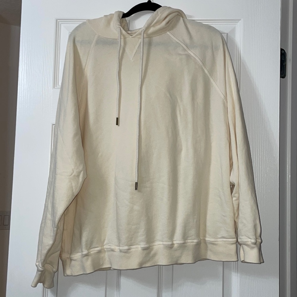 The G.r.e.a.t hoodie size 3